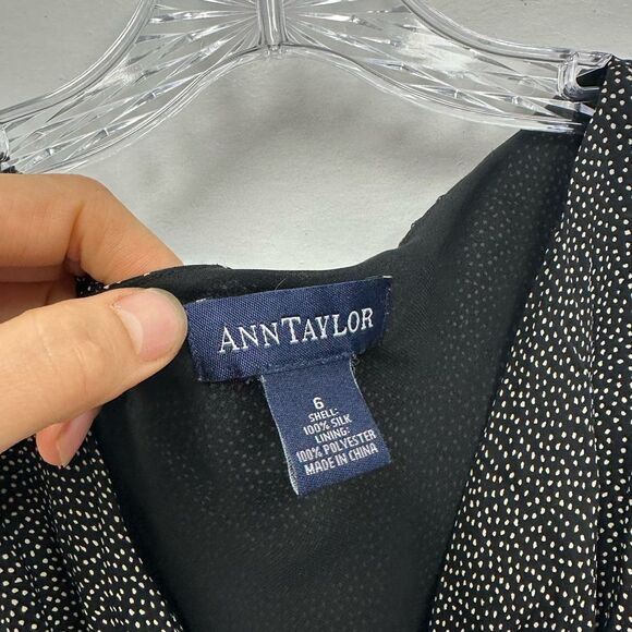 90's Ann Taylor Black Polka Dot Spotted 100% Silk Cowl Neck Sleeveless Top 6 - Picture 6 of 8